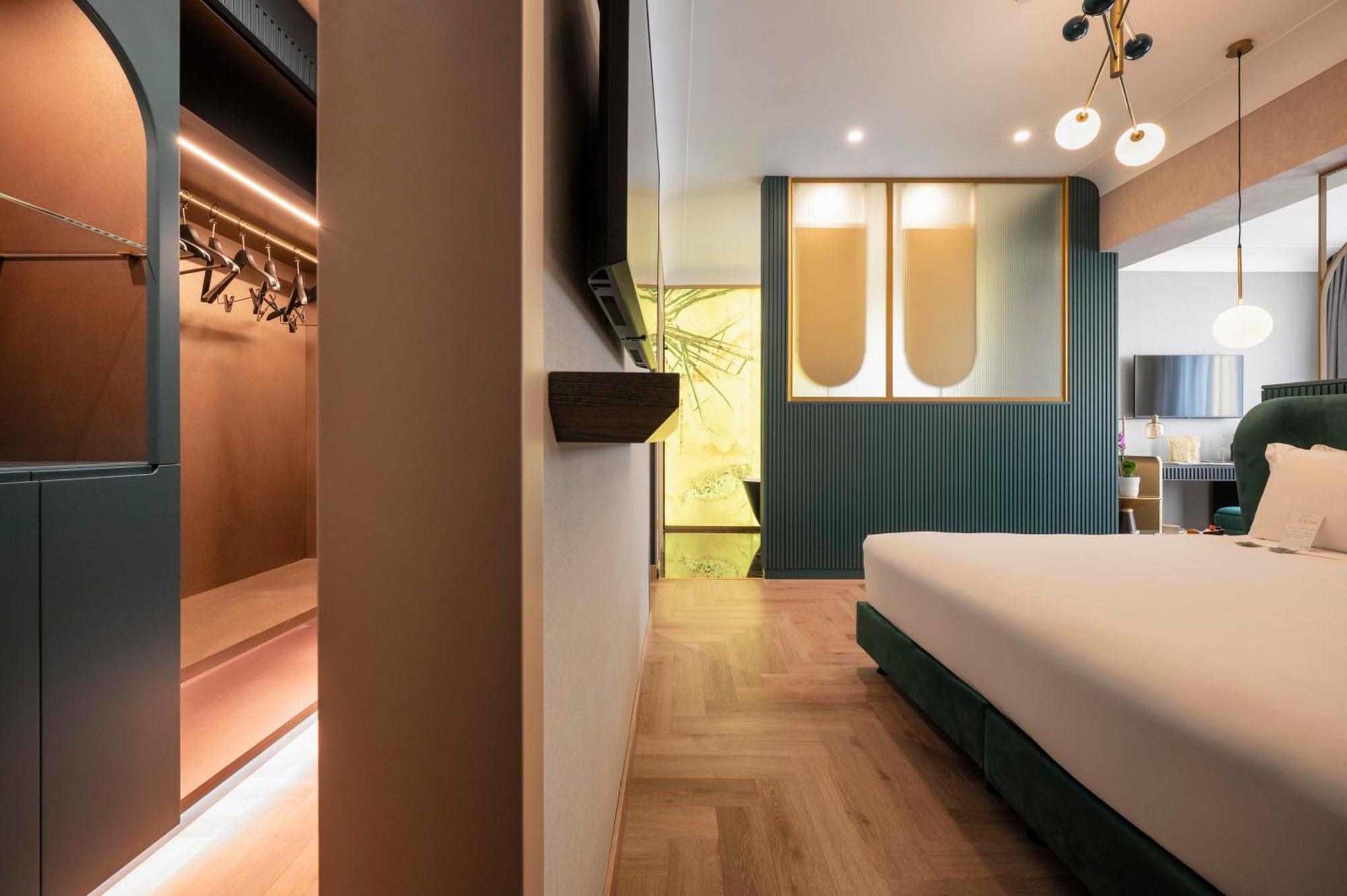 Hotel Je 4*